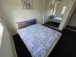 Comfy nest 4 bed room family house