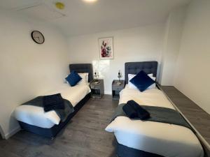 City Escape Stylish 4 bedroom house in Nottingham Sleep 9