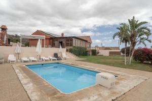 Casa El Pinito No Groups Under 27