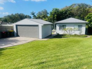 Seaside Escape - 5 BR 2 Kitchens