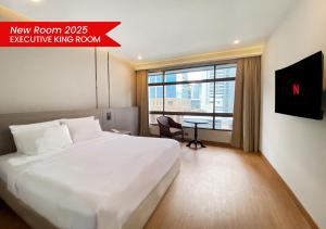 Pinnacle Lumpini Park Hotel