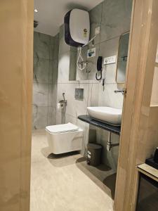 Hotel Crystal Sarovar