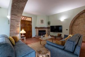 PODERE GELLINO 14, Emma Villas