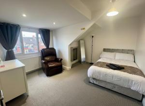 Spacious 5Br retreat Perfect for Contractors