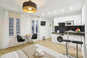 BnBNova - Louvre & Tuileries Gardens