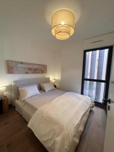 Stylish 2BR Monaco Border Flat, Terrace & Parking