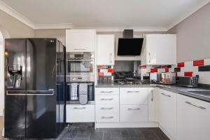 Modern Comfort 4BR House