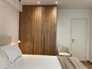 NEW Apartment in Plaka by Libertys Canvas