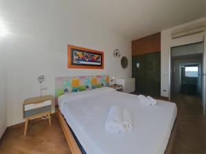 Hostdomus - Rangè Suite free box near the center