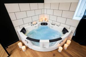 Suite Balnéo Privée Design Calme Proche Lille