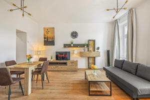 King bed free parking fast wifi pet friendly