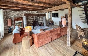 Beautiful Home In Alleyrat With Wifi