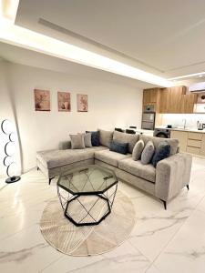 Brand New Stylish Luxe Apartment Near US Embassy Abdoun