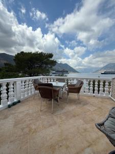 Apartment LANA on the seashore