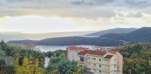 Apartment Dragicevic 9 - with garage