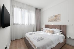 Artemis 302 - Seaside Stories