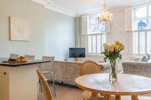 Clifford St - Apartment 5