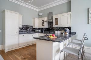 Clifford St - Apartment 5