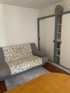 Appartement F2 agréable avec terrasse