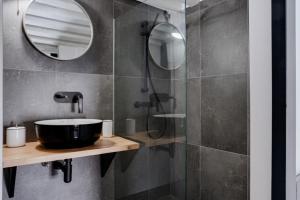 Loft design and spacious Croix-Rousse district Lyon