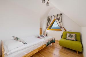 Orzeł 33 GiewontView Two-Story Apartment by Renters Prestige