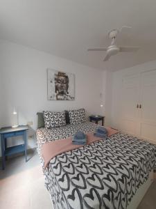 Alquilaencanarias Medano Lago Azul