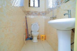 Lions Den Studio Apartment near town -A hidden Gem