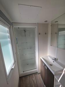 Houlgate-420- Mobilhome cosy 3 chambres 6 personnes Camping 5 étoiles