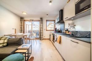 SIKA C208 Magnifique T3 au centre du village