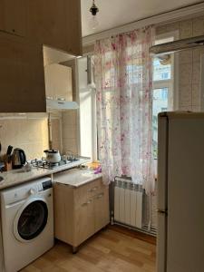 Gəncədə 2 otaqlı təmirli və əşyalı mənzil - Ubytování bez kategorie ve městě Gajandža