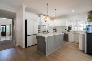 Elegant Family Home with Pool & Wildlife