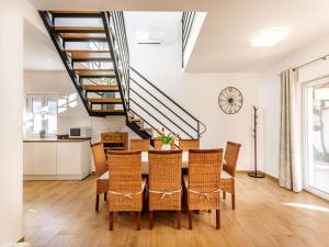 Brand new countryside villa with heated pool, 30 min from the coast
