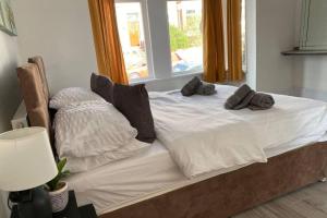 Apartment - Sleeps 2 - Parking - WiFi