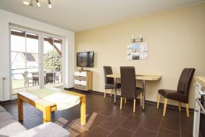 Schicke FeWo mit Terrasse, gratis Nutzung vom AHOI Erlebnisbad und Sauna in Sellin - Haus De niege Wech FeWo 01