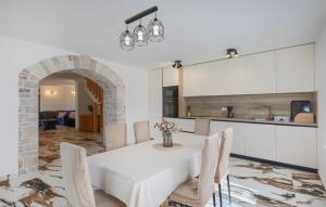 Villa Teta Fumica by Villas Guide