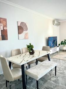 Panoramic View Luxury 2 Beds Hotel Apart - East Town Compound - Sodic - New Cairo - Cairo