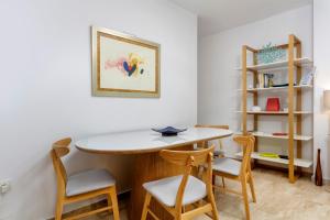 Playa Alicate, 2 Bedroom Beach Apartment