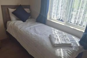 Sea Breeze Villa near to Newquay sleeping 6 guests