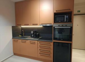 The Victoria Suite Chic & Modern Studio Stay