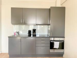 2 bedroom apartment with great views at Løkka