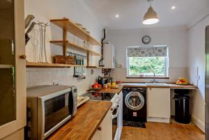 3 Bed in Harlech oc-g33093