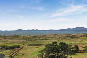 3 Bed in Harlech oc-g33093