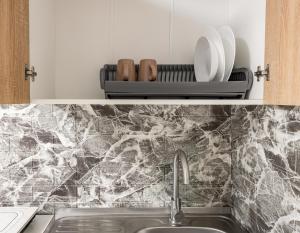 River House Apartments