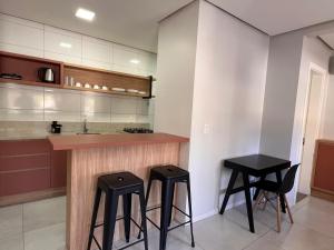 Charmoso apê, perto da faculdade e da gastronomia