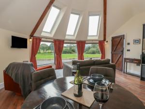 Y Cwlwm - The Celtic Knot