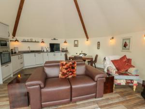 Ty Crwn - The Roundhouse