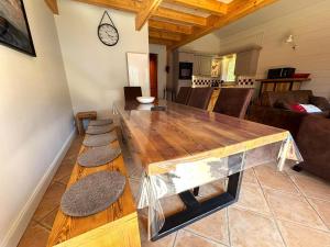 Artemisia - 4 bed apartment stunning views