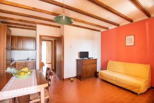 Apartments 2 beds, ground floor with private outdoor area, in Residence with swimming-pool