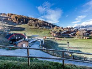 Charmant Studio Montchavin - Terrasse, Proche Pistes et Commerces, Parking Gratuit - FR-1-329-57