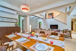 SaffronStays Sea Breeze - 4BR pool villa with games room, terrace & lawns near Saral Beach & Mandwa Jetty, Alibaug